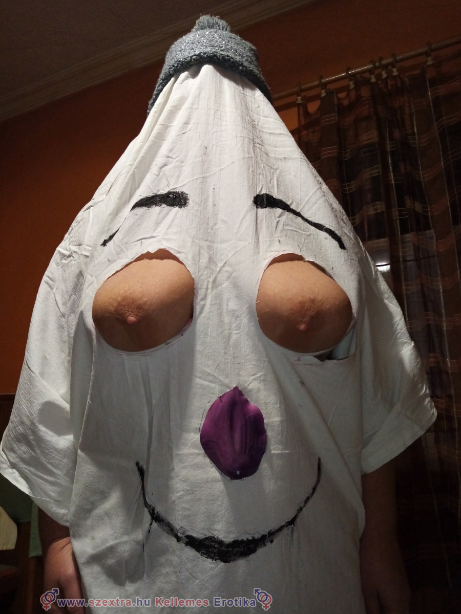 Halloween-i csöcsök